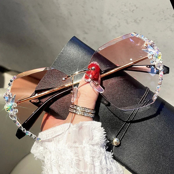 Luxury Novelty Design Vintage Rimless Rhinestone Sunglasses Women Men Fashion Gradient Lens Sun Glasses Shades for Female