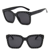 Classic Large Frame Rivet Sunglasses Women Outdoor Shopping Sunglasses UV400 UV400