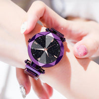 Watch Women Starry Sky Design Quartz Watches for Women Mesh Magnet Casual Watches Ladies Clock