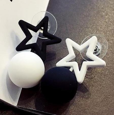 White Black Geometric Drop Earrings for Women Star Square Triangle Irregular Statement Earrings