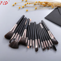 Professional 18Pcs Foundation Makeup Brushes Set Kabuki Eye shadow Eyeliner Mascara Blush Brushes Set Powder Tool Kits