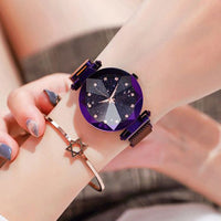 Ladies Magnetic Starry Sky Clock Women Watches Fashion Diamond Female Quartz Wristwatch