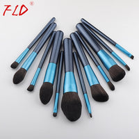 12pcs Wood Handle Makeup Brush Set Blush Brush Set Eye Eyeliner Powder Foundation Make Up Brushes Set Cosmetic Tools Kit