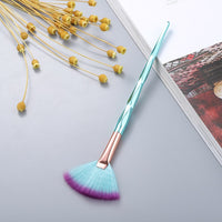 Professional Makeup Brush Diamond Face Fan Powder Brush High Quality Makeup Tool Blush Kit