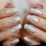 Holographic Silver Glitter Press On Nails Short Style Daily Wear Nude Pink Lady False Nails Oval Shape Nail Art Tips