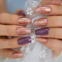 Holographic Silver Glitter Press On Nails Short Style Daily Wear Nude Pink Lady False Nails Oval Shape Nail Art Tips