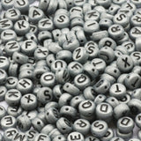 7mm Black White Mixed Letter Acrylic Beads Round Flat Alphabet Spacer Beads For Jewelry Making Handmade Diy Bracelet Necklace