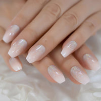 Holographic Silver Glitter Press On Nails Short Style Daily Wear Nude Pink Lady False Nails Oval Shape Nail Art Tips