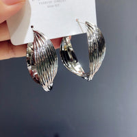 Golden Big hoop Earrings Korean Geometry Metal Gold Earrings For women Female Retro Drop Earrings Trend Fashion Jewelry