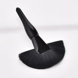 1pcs Fan Makeup Brush Powder High Quality White Black Make up Brushes Face Shaving Brochas De Maquillaje Profesional