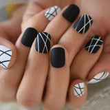 Short Fake Nail Set False Artificial Striped Lens Design Uneven Dot Round Press Nail Tips Acrylic Nail Art