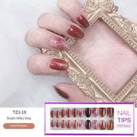 2021 NEW 30pcs Short Round Head False Nails Full Cover Artificial Acrylic Nail Tips Wearable Winter Cute Design Fake Nails