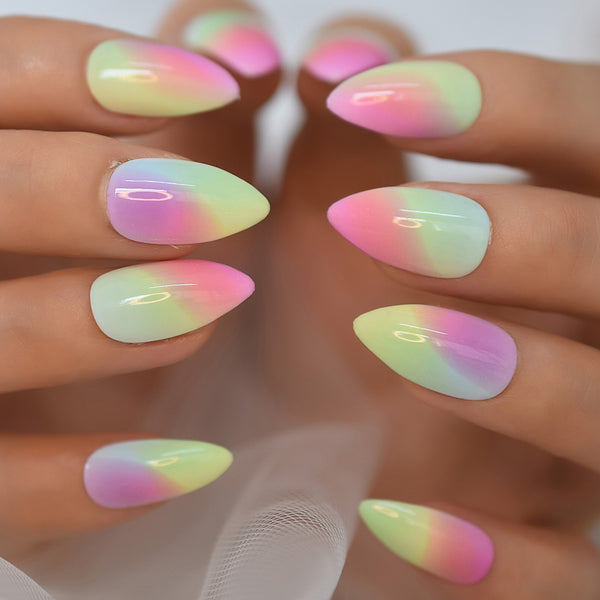 Cute Shape Fake Nails With Designs Short  Artificial Stiletto Almond Press On Nails Manicure Rainbow False Nail Tips