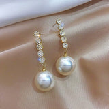 2021 New Fashion Korean Oversized White Pearl Drop Earrings for Women Bohemian Golden Round Zircon Wedding Earrings Jewelry Gift