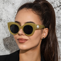 2022 Cateye Oversized Sunglasses Women Candy Pearls Glasses Women Luxury Brand Eyewear Mirror Lentes De Sol Mujer