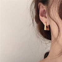 2021 New Classic Copper Alloy Smooth Metal Hoop Earrings For Woman Fashion Korean Jewelry Temperament Girl&#39;s Daily Wear earrings