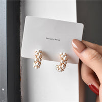 2021 Chic Imitation Pearl Geometric Fan Shaped Elegant Stud Earrings for Women Girls Jewelry Party Asseccoires