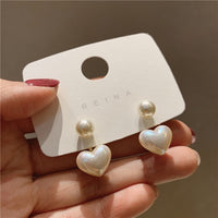 2021 Chic Imitation Pearl Geometric Fan Shaped Elegant Stud Earrings for Women Girls Jewelry Party Asseccoires