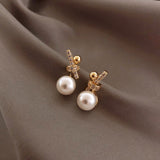 French Retro Tiny Stud Earrings for Women Single Pearl Small Round Earrings Minimal Geometric Earrings Hoops With Charms