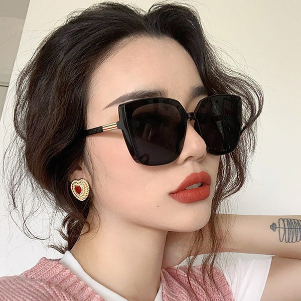 Classic Cat Eye Plastic Woman Sunglasses UV400 Brand Design Retro Fashion Outdoor Sunglasses Man Gafas De Sol Mujer