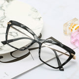 Fashion Square Glasses Frame Women Trending Styles Brand Design Optical Computer Glasses Oculos De Sol Eyewear