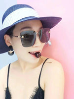 Lady Oversize Rimless Square Bee Sunglasses Women Men Small Bee Glasses Gradient Sun Glasses Female UV400