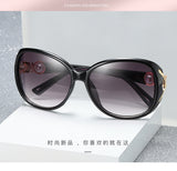 Tea Gradient Sunglasses Women Ocean Metal Pearl Fox Head Lens Metal Curved Temples Sun Glasses Female UV400