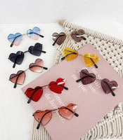 MUYE Vintage children&#39;s heart-shaped Sunglasses Boys girls Luxury Design Fashion Sunglasses Kids Personalized Baby sun glasses