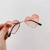MUYE Vintage children&#39;s heart-shaped Sunglasses Boys girls Luxury Design Fashion Sunglasses Kids Personalized Baby sun glasses