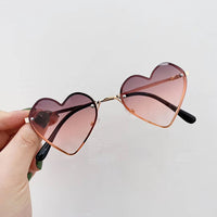 MUYE Vintage children&#39;s heart-shaped Sunglasses Boys girls Luxury Design Fashion Sunglasses Kids Personalized Baby sun glasses