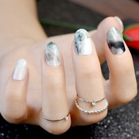 Fashion Nude Fake Nails White Marble Short Press On Nails Shiny Perfect for daily Wear with Glue Sticker