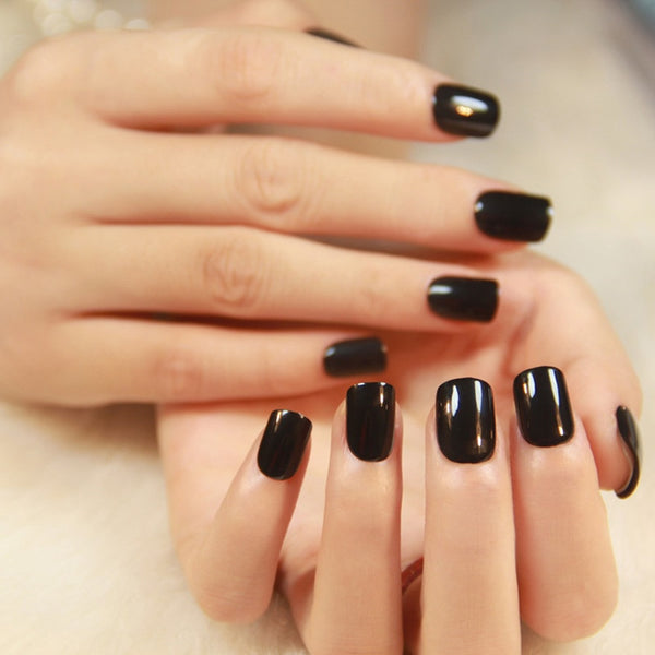 DIY Nail Salon Goods Shine Surface Classic Black 24 Pcs Sweet Carnival Candy Short False Fake Nails Full Tips Finger Nails No.B